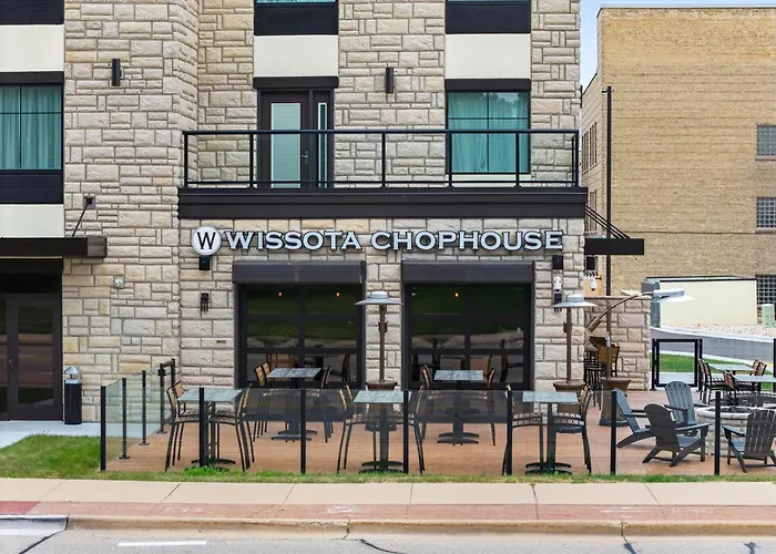 Cobblestone Hotel & Suites Waukesha West Milwaukee
